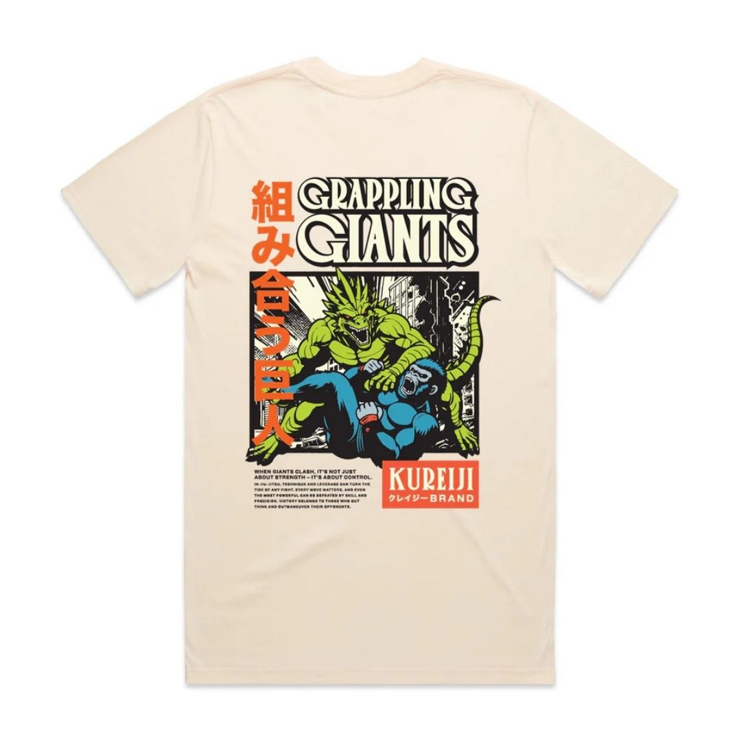 Flat lay back view of Kureiji T-Shirt Gigante