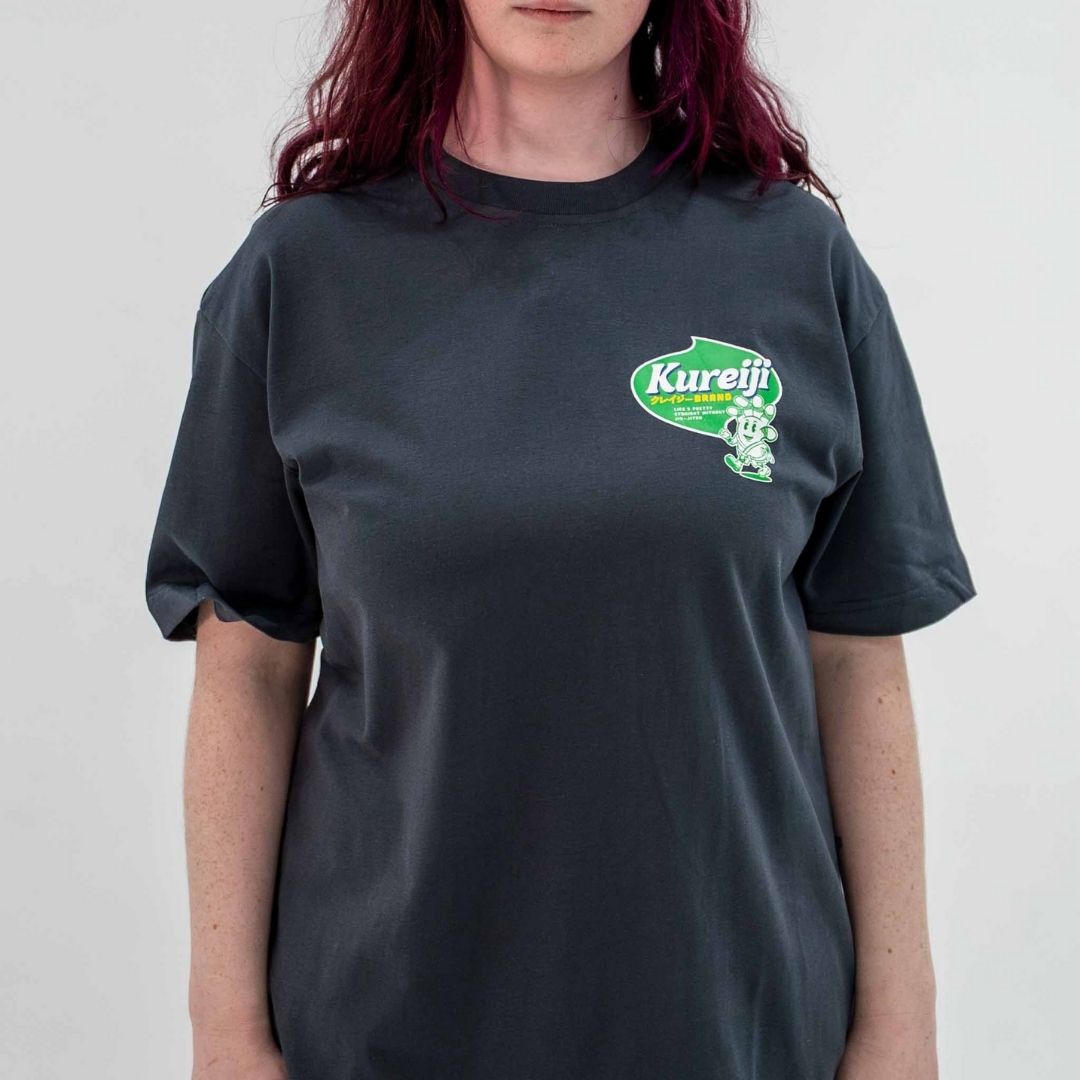 Front view of Kureiji T-Shirt Twistied Fingers Chicken when worn