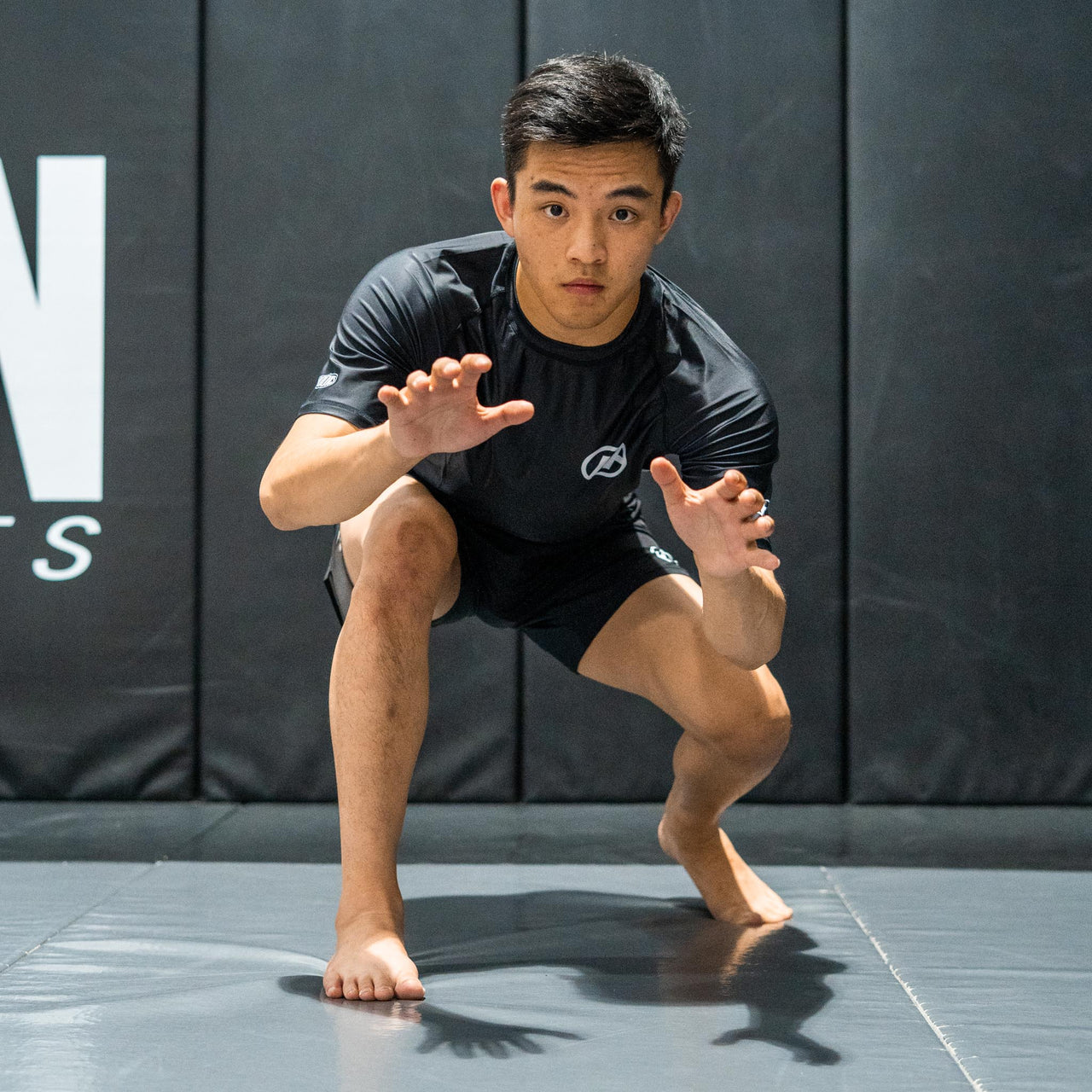 Hooks Short Sleeve BJJ Rash Guard - Pursuit