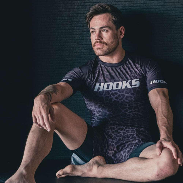 Hooks Panther Rashguard - Short Sleeve