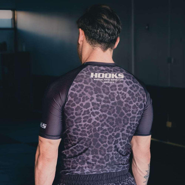 Hooks Panther Rashguard - Short Sleeve