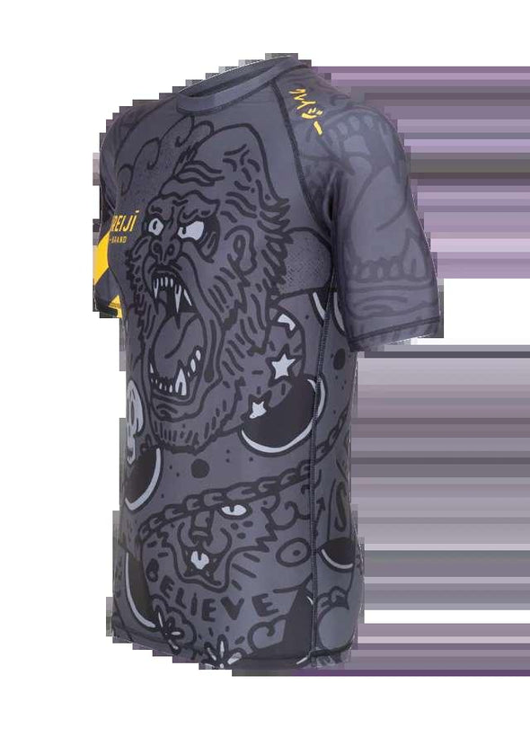Battle - Kureijī x Half Sumo Collective Collab - Short Sleeve Rashguard