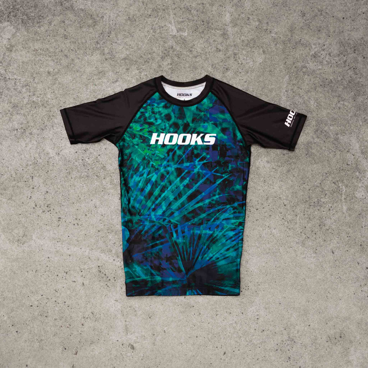 Hooks Kids Short Sleeve Rash Guard –Jungle Reign