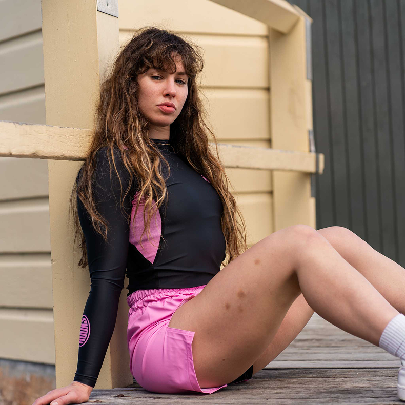 Pre-Order: Hooks Long Sleeve Rash Guard - Rose Noir