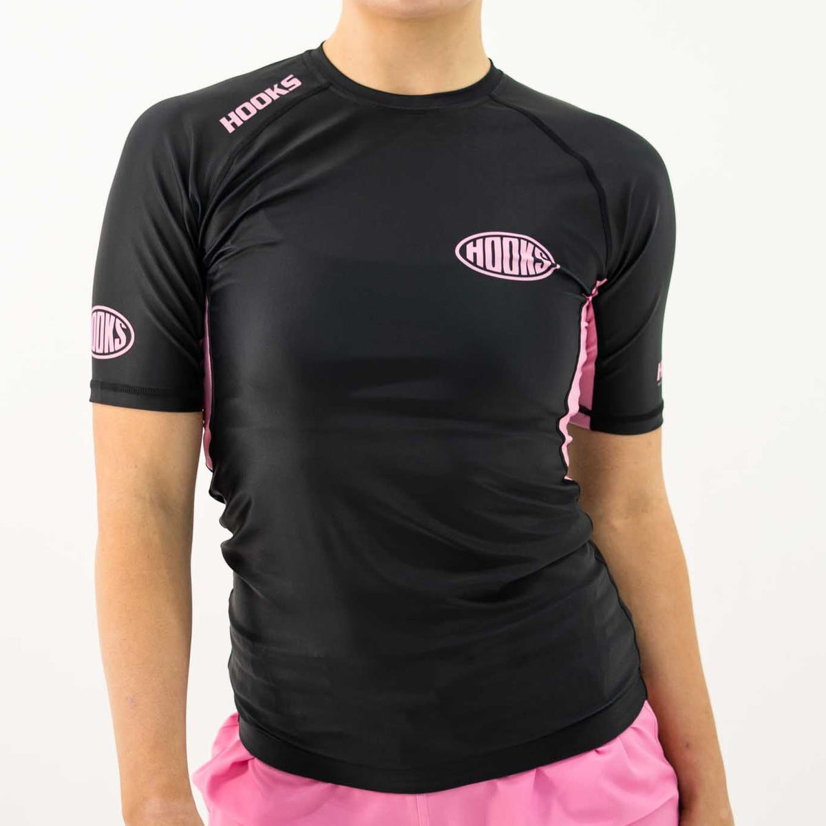 Hooks Women's Short Sleeve Rash Guard - Rose Noir - 8
