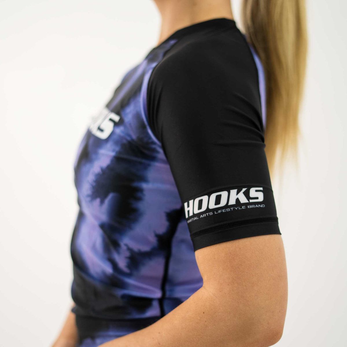 Hooks Women's Short Sleeve Rash Guard - Violet Haze - 2